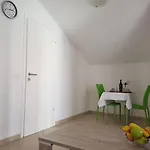 Patrizia Apartment